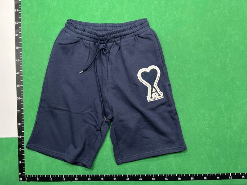 Ami shorts  (40 CP)