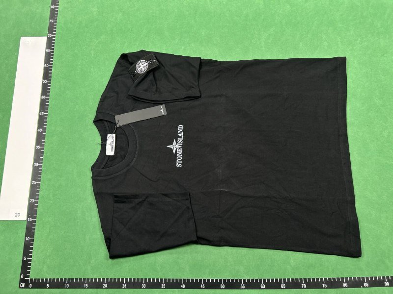 Stone island T-shirt  (40 CP)