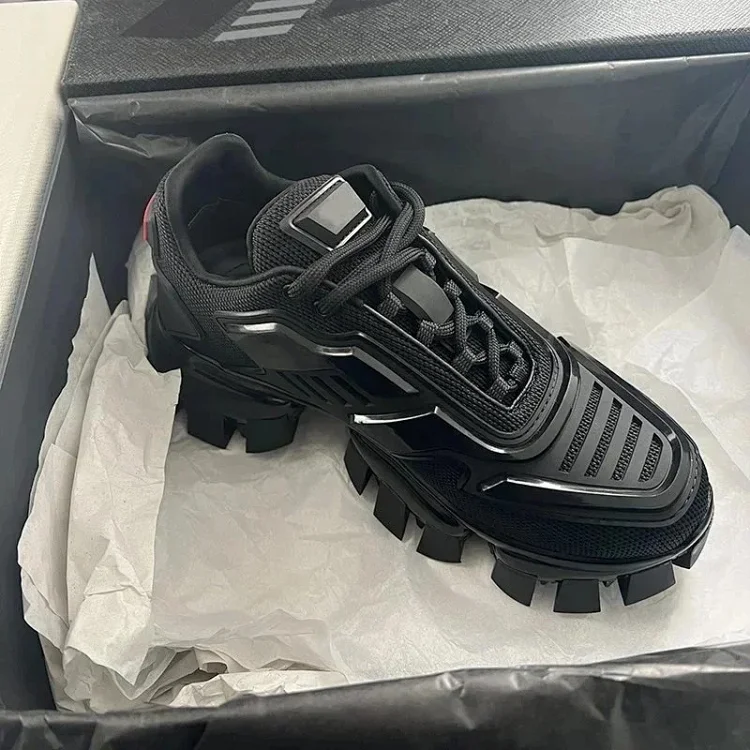 PRADA Sneaker